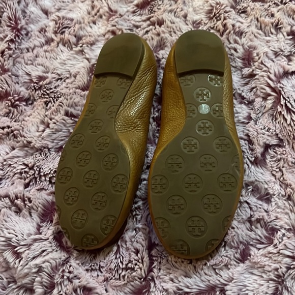 Tory Burch shoes size 8.5 - Picture 4 of 8